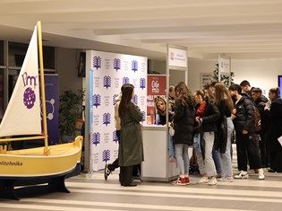 2025-12-04 19-32-09.jpeg